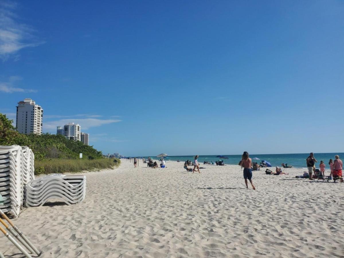 Few Steps To Ocean-4 Beach Cruisers & Free Parking & Private Backyard Jacksonville Beach Εξωτερικό φωτογραφία